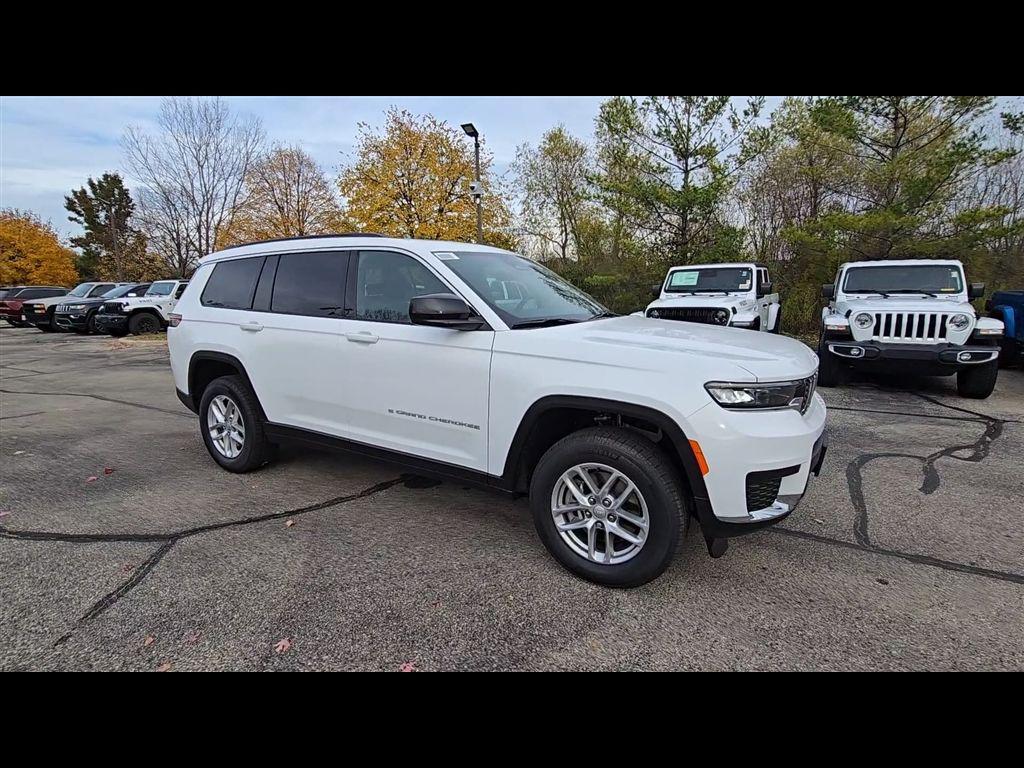 new 2025 Jeep Grand Cherokee L car, priced at $40,403