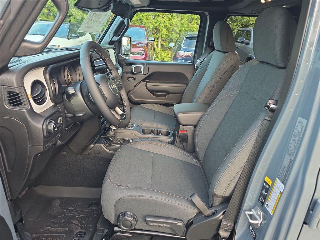 new 2026 Jeep Gladiator car, priced at $46,917