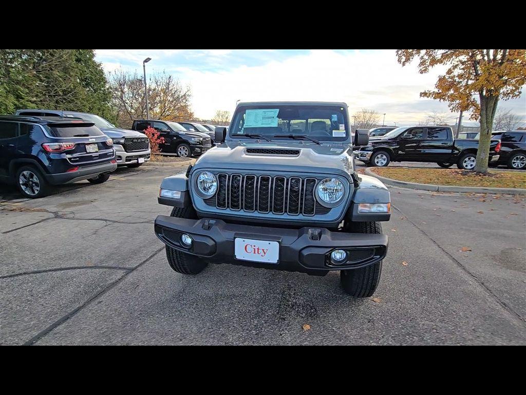 new 2026 Jeep Gladiator car, priced at $46,917