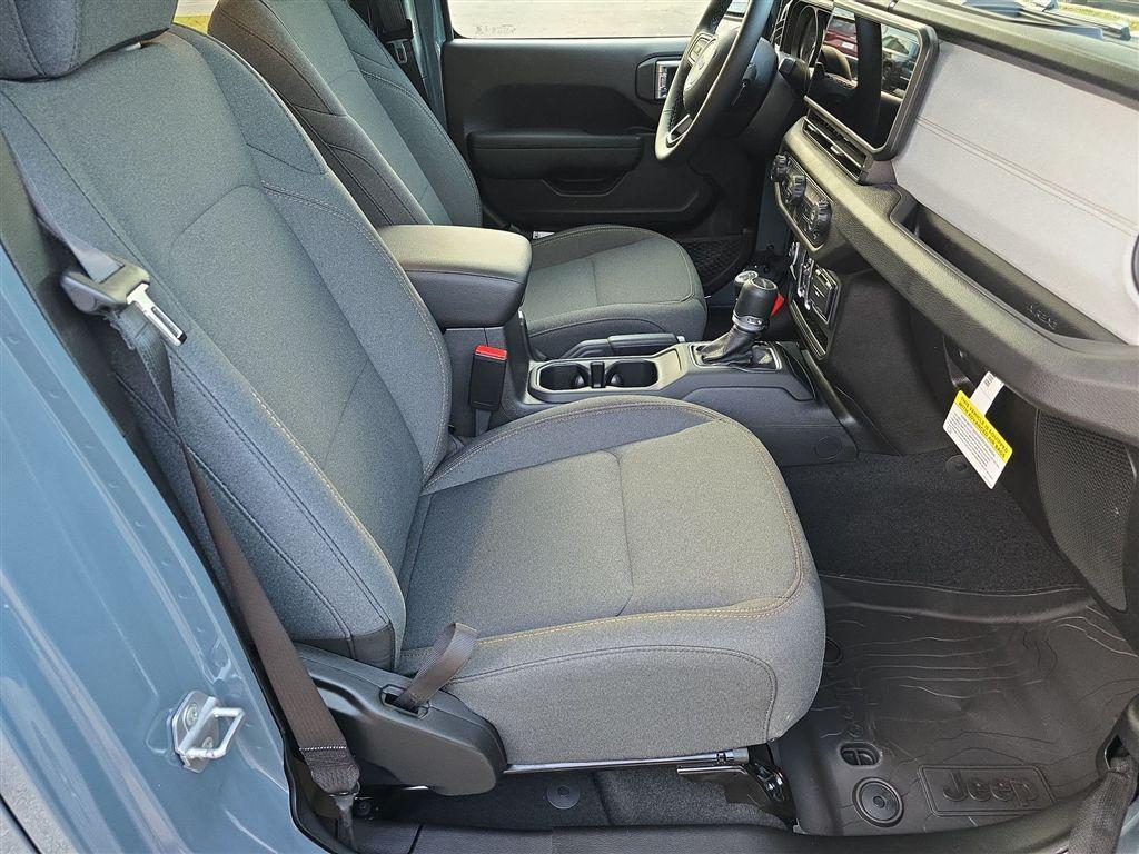 new 2026 Jeep Gladiator car, priced at $46,917