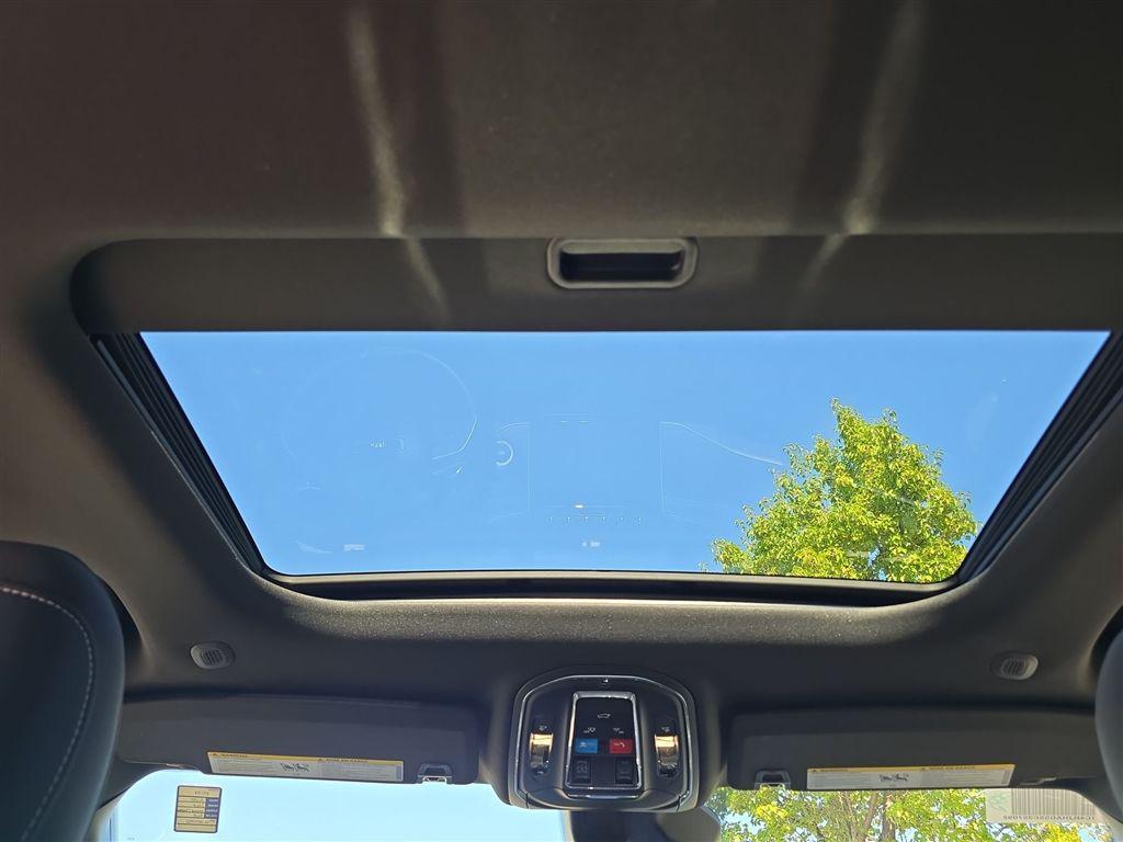 new 2025 Jeep Grand Cherokee car, priced at $40,351