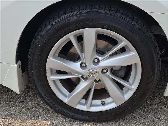 used 2014 Nissan Altima car, priced at $6,990