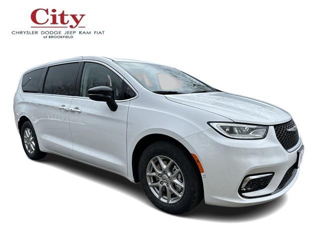 new 2024 Chrysler Pacifica car, priced at $37,589