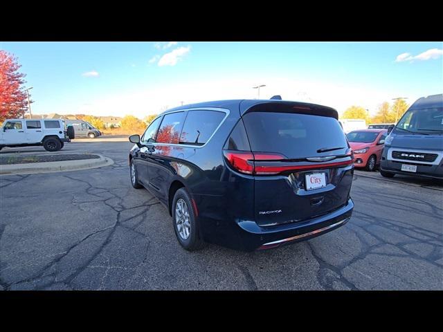 new 2025 Chrysler Pacifica car, priced at $40,873