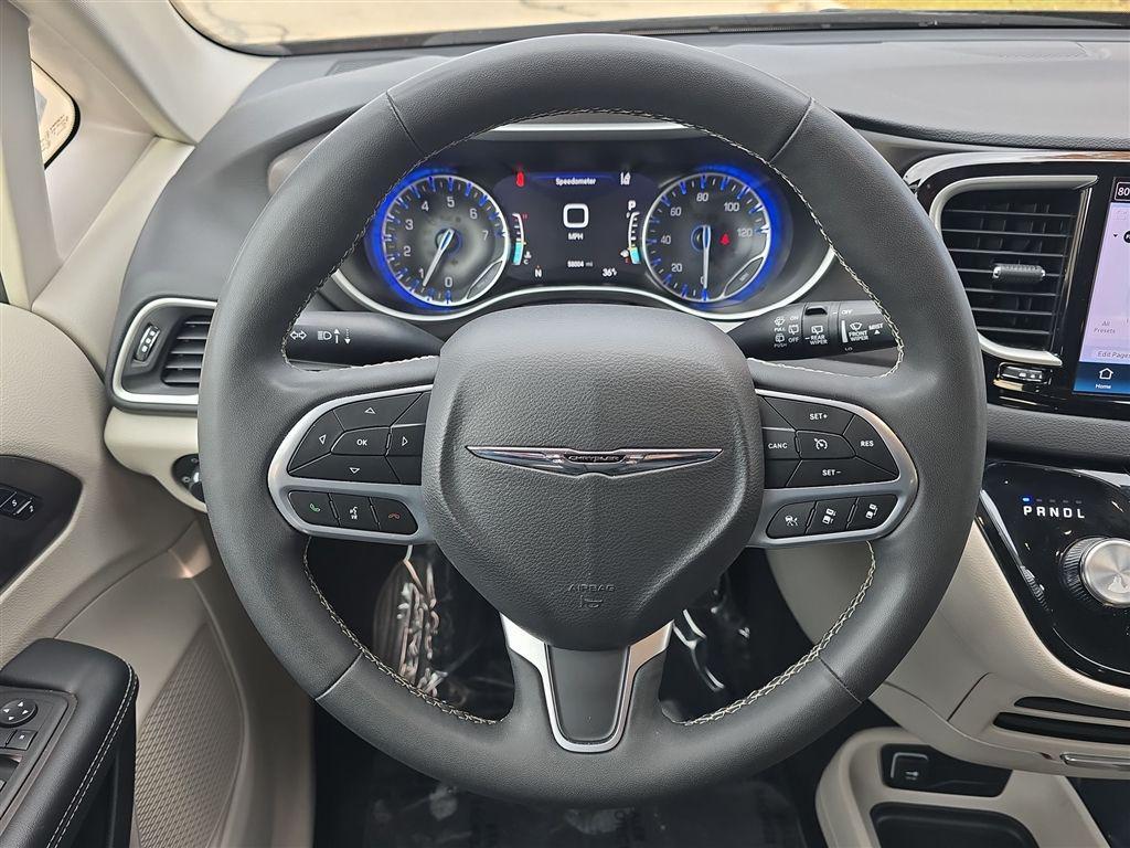 used 2024 Chrysler Pacifica car, priced at $28,780