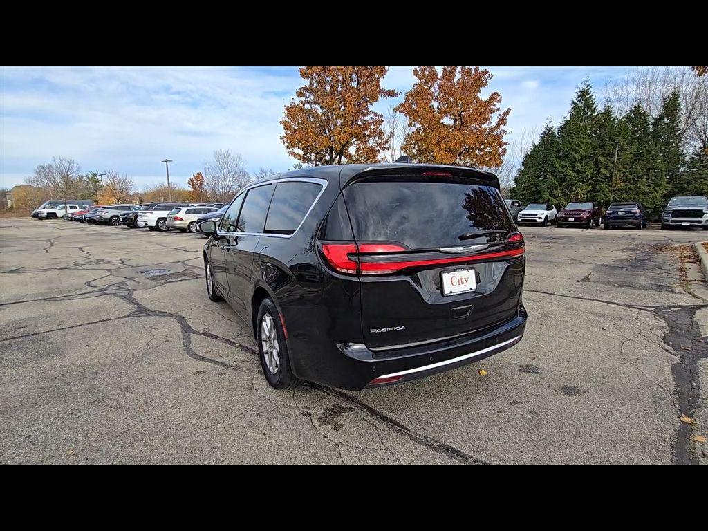 used 2024 Chrysler Pacifica car, priced at $28,780