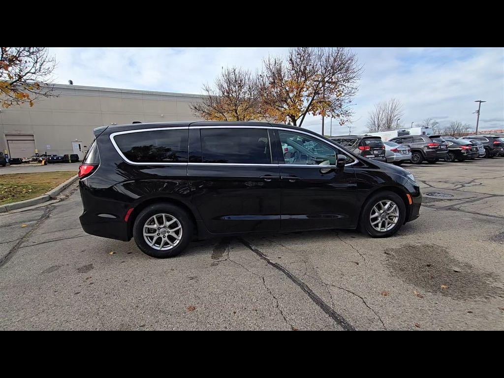 used 2024 Chrysler Pacifica car, priced at $28,780