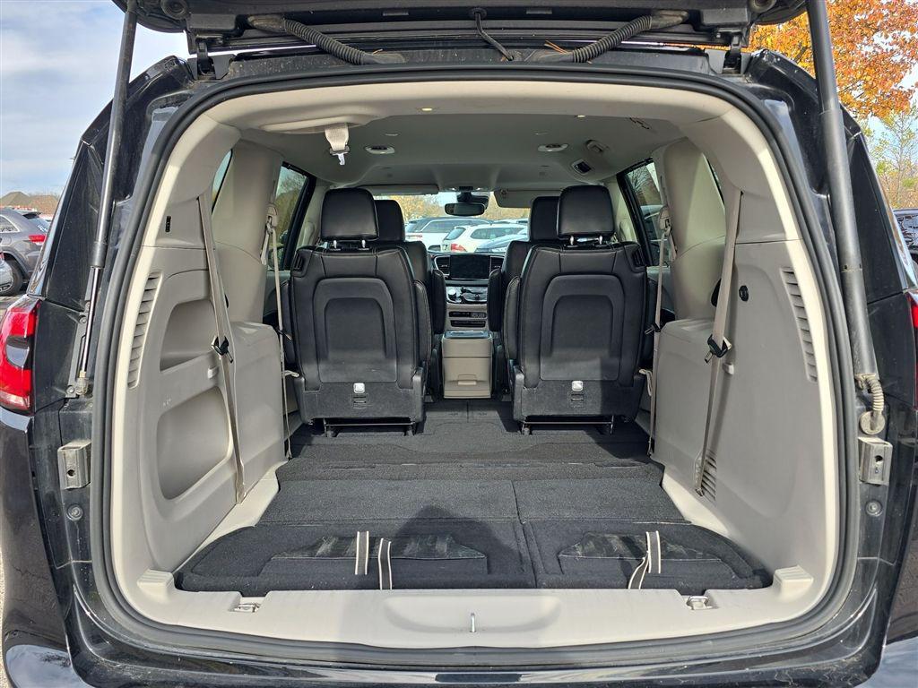 used 2024 Chrysler Pacifica car, priced at $28,780