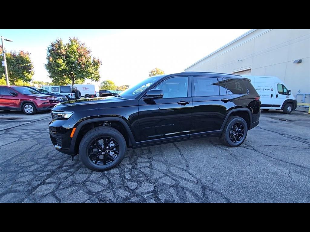 new 2025 Jeep Grand Cherokee L car, priced at $42,836