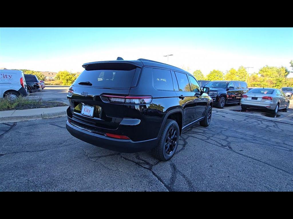 new 2025 Jeep Grand Cherokee L car, priced at $43,017