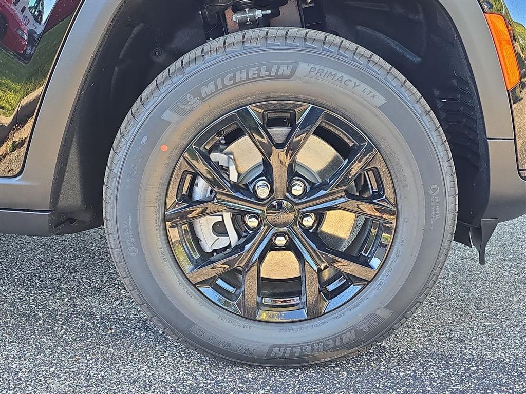 new 2025 Jeep Grand Cherokee L car, priced at $42,836