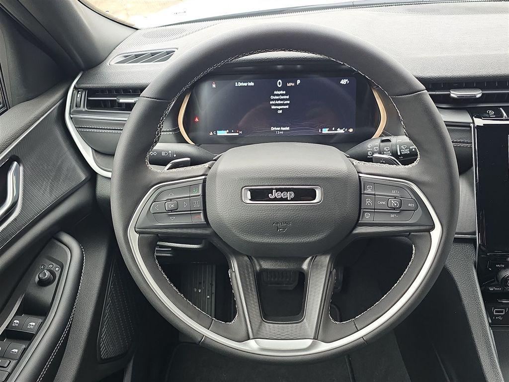 new 2025 Jeep Grand Cherokee car, priced at $40,771