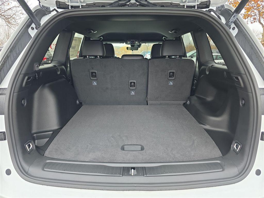 new 2025 Jeep Grand Cherokee car, priced at $40,771