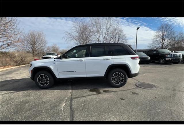 new 2024 Jeep Grand Cherokee 4xe car, priced at $55,915