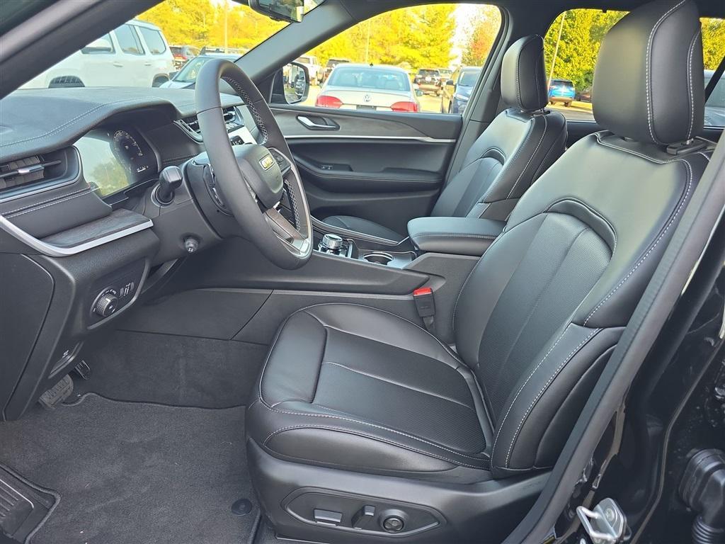 new 2025 Jeep Grand Cherokee L car, priced at $54,398