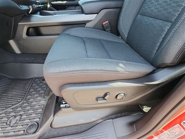 new 2025 Ram 1500 car, priced at $46,943