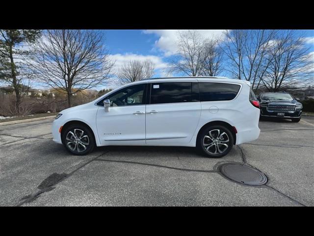 new 2024 Chrysler Pacifica car, priced at $52,808