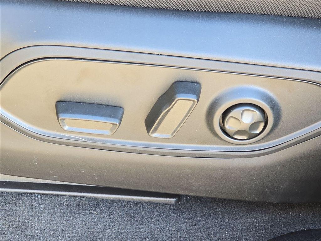 new 2025 Jeep Grand Cherokee car, priced at $40,351