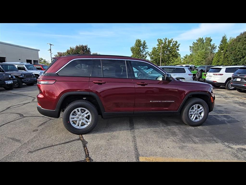 new 2025 Jeep Grand Cherokee car, priced at $38,225
