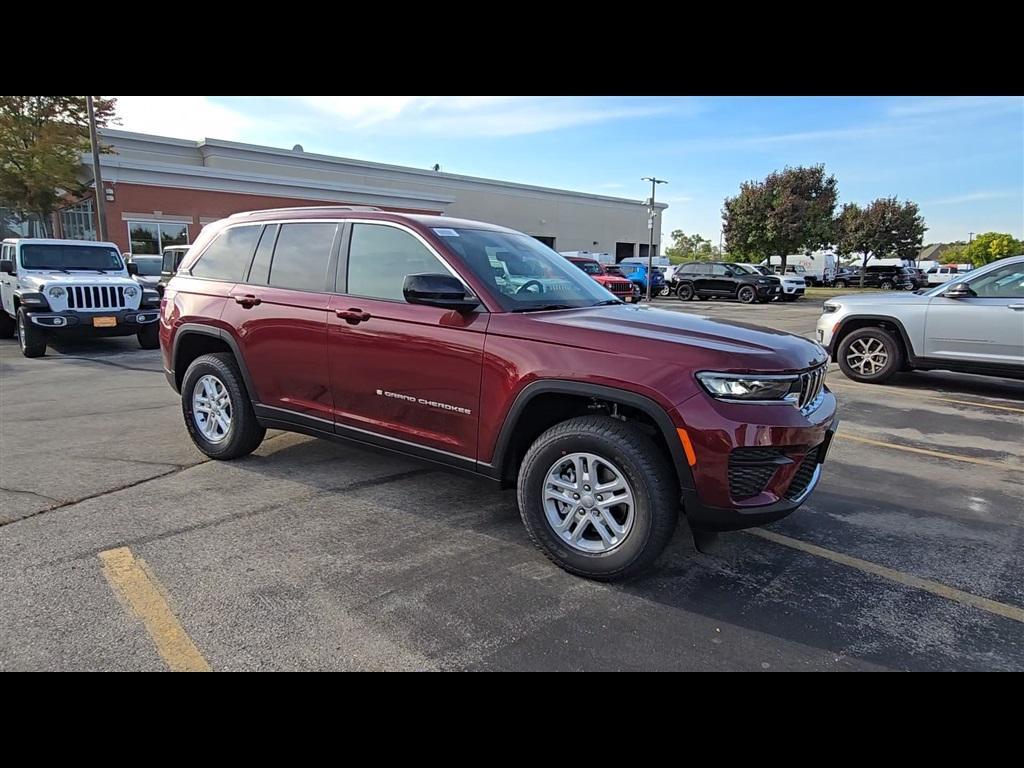 new 2025 Jeep Grand Cherokee car, priced at $38,225