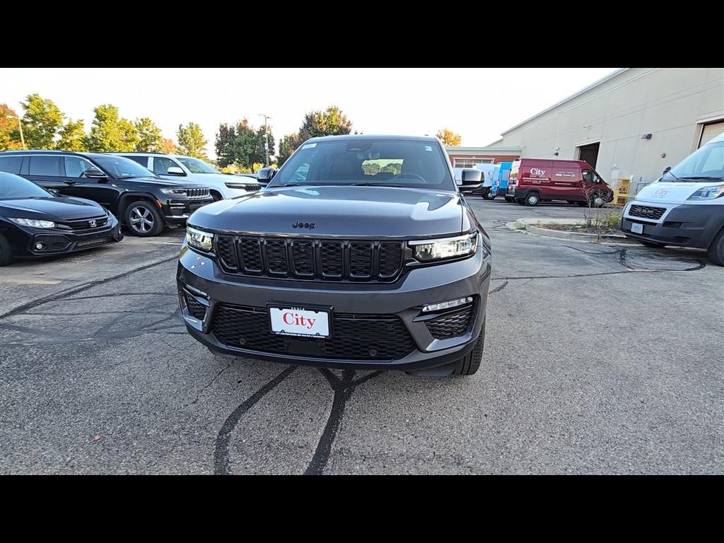 new 2025 Jeep Grand Cherokee car, priced at $51,309