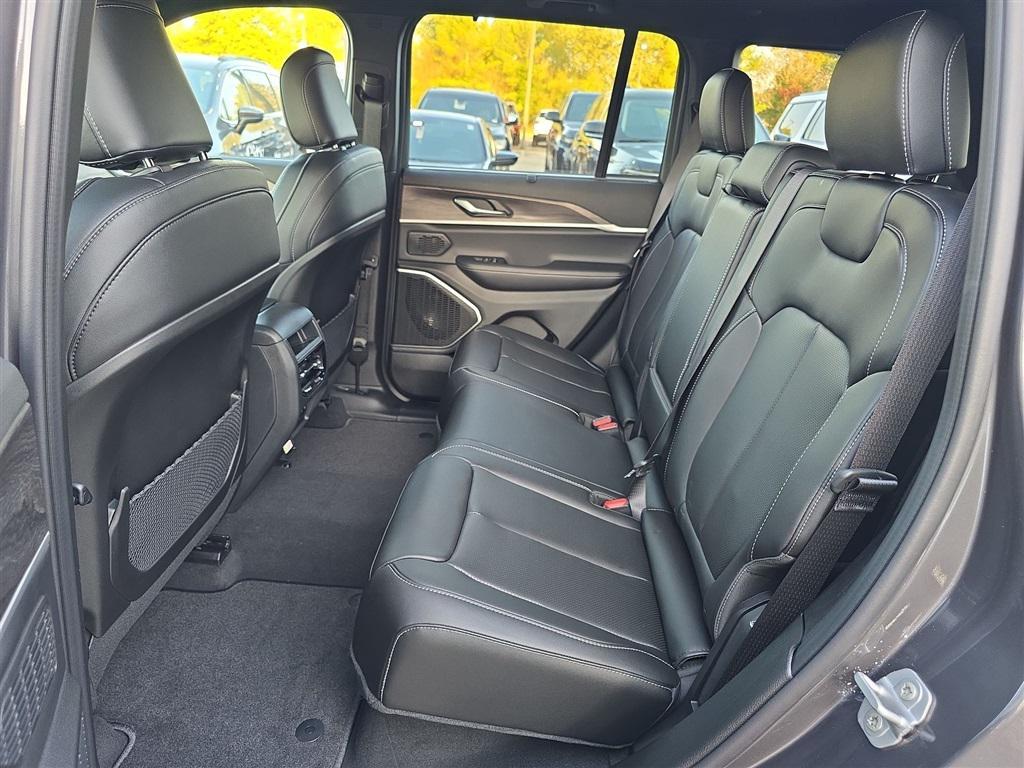 new 2025 Jeep Grand Cherokee car, priced at $51,309