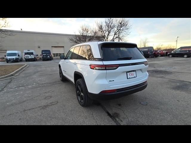 new 2025 Jeep Grand Cherokee car, priced at $41,523