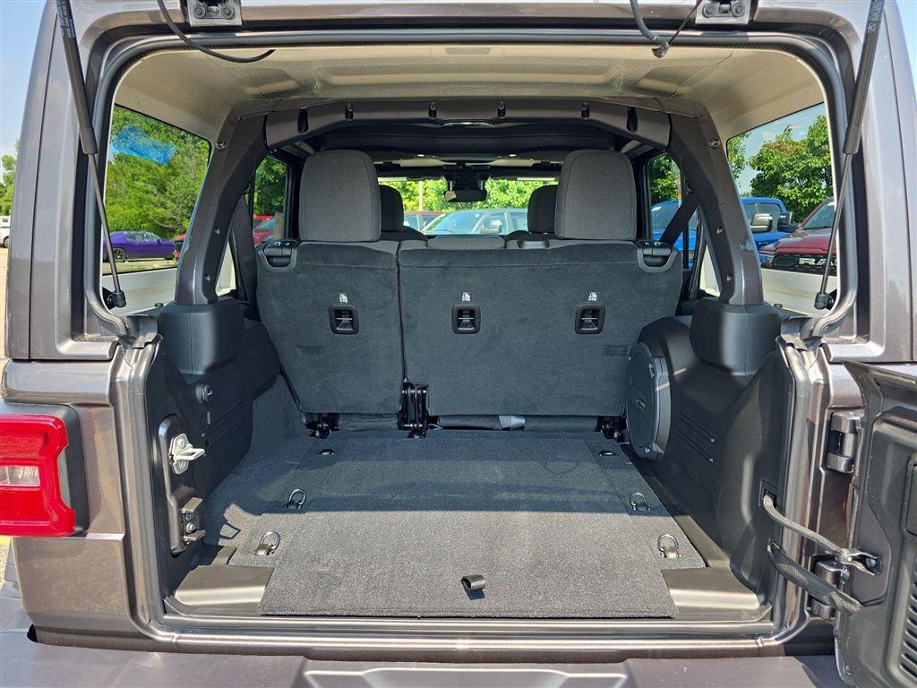 new 2025 Jeep Wrangler car, priced at $55,281