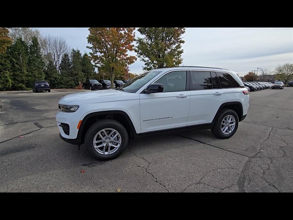 new 2025 Jeep Grand Cherokee car, priced at $38,365