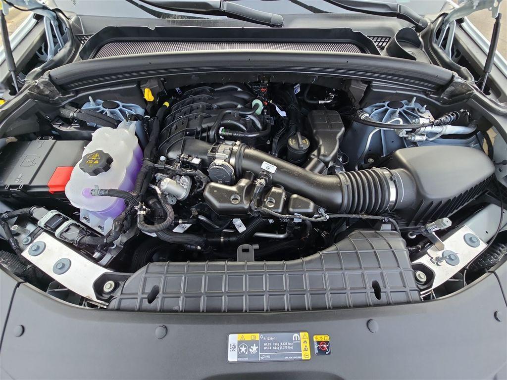 new 2025 Jeep Grand Cherokee car, priced at $39,815