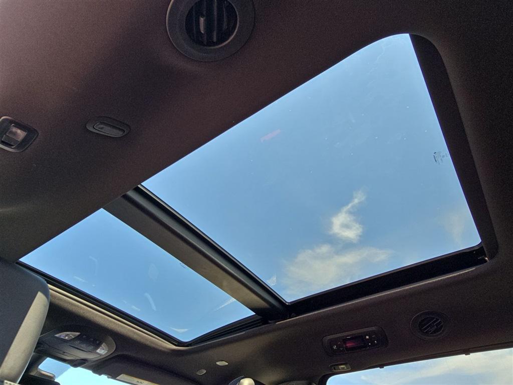 new 2025 Chrysler Pacifica car, priced at $38,620