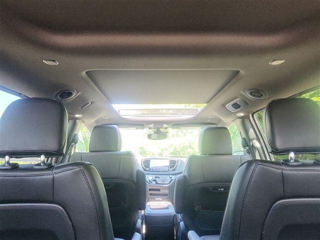 new 2025 Chrysler Pacifica car, priced at $41,620
