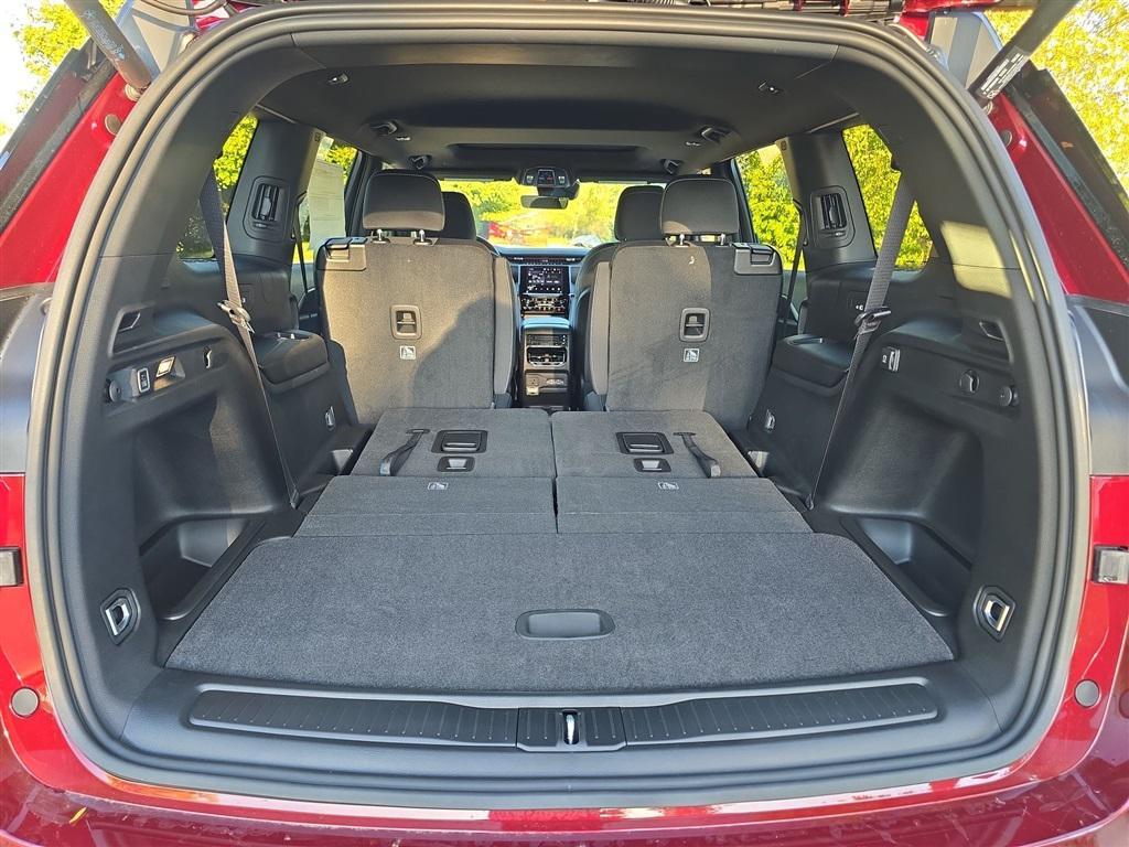 new 2025 Jeep Grand Cherokee L car, priced at $41,600