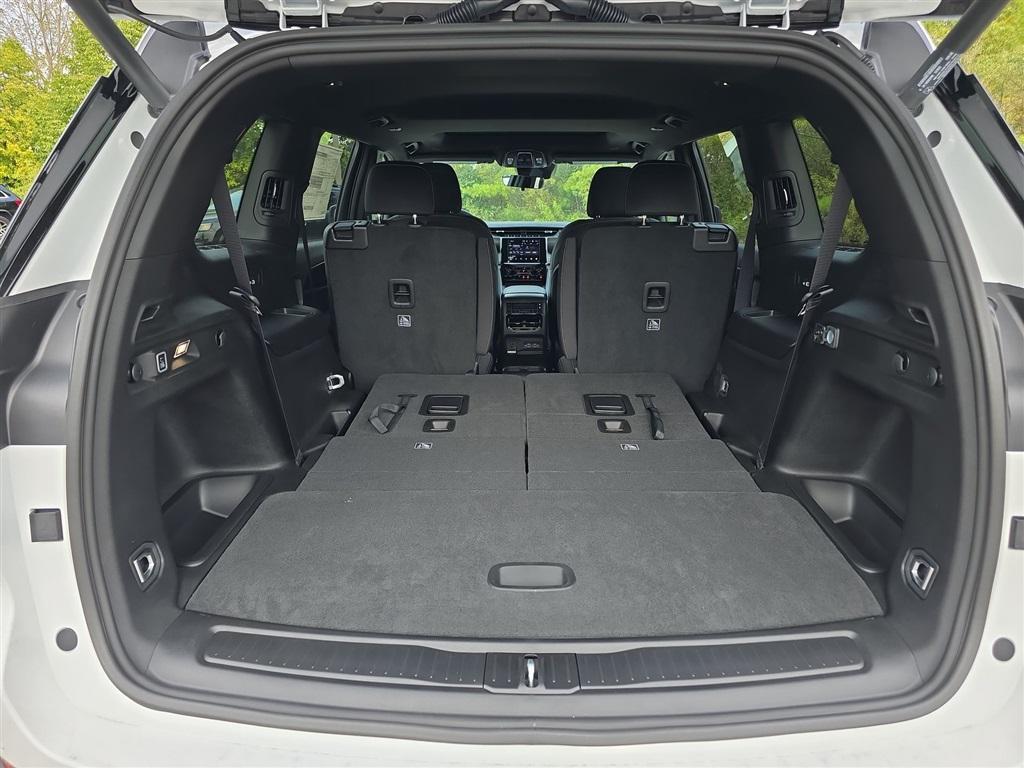 new 2025 Jeep Grand Cherokee L car, priced at $41,967