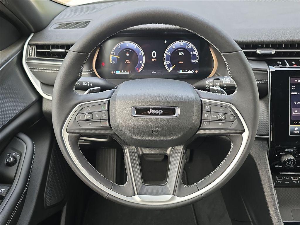 new 2025 Jeep Grand Cherokee L car, priced at $41,299