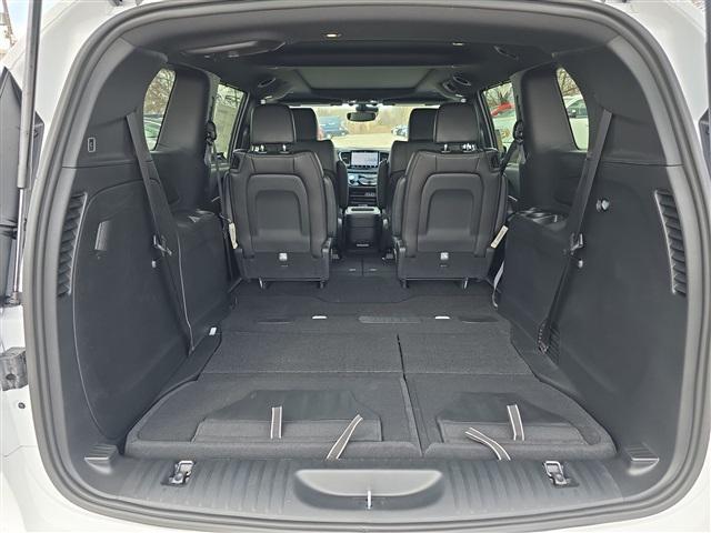 new 2025 Chrysler Pacifica car, priced at $40,489