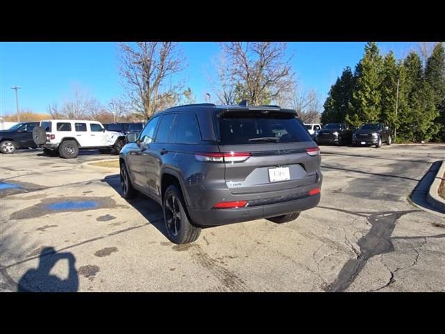 new 2025 Jeep Grand Cherokee car, priced at $49,787