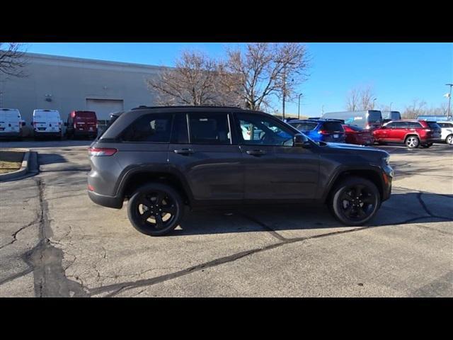 new 2025 Jeep Grand Cherokee car, priced at $49,787