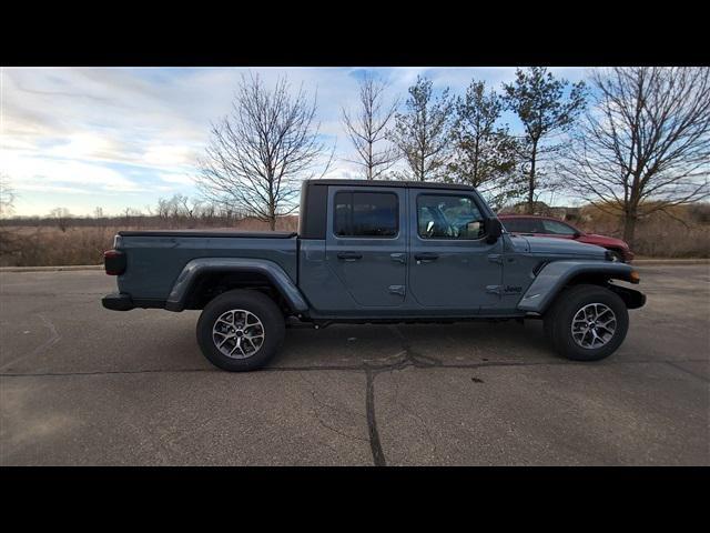 new 2024 Jeep Gladiator car, priced at $44,985