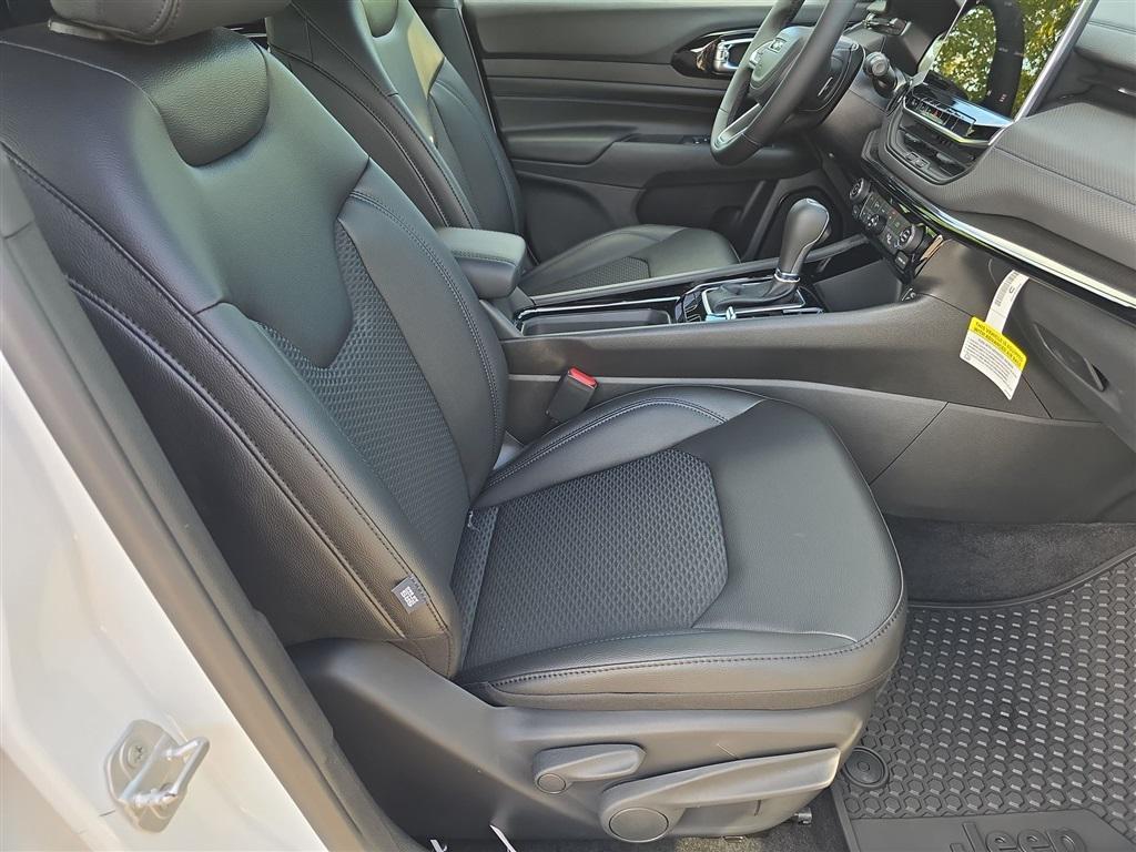 new 2026 Jeep Compass car, priced at $32,265