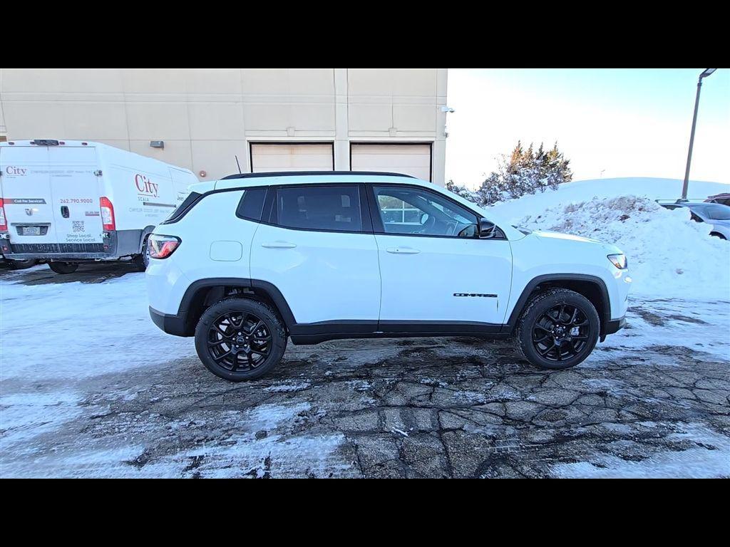 new 2026 Jeep Compass car, priced at $30,077