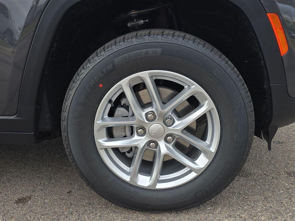 new 2025 Jeep Grand Cherokee car, priced at $40,351