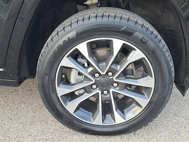 used 2022 Jeep Grand Cherokee L car, priced at $32,990