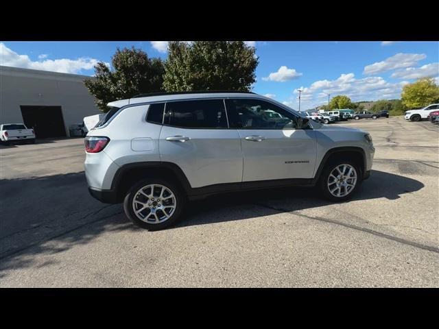 new 2025 Jeep Compass car, priced at $32,622