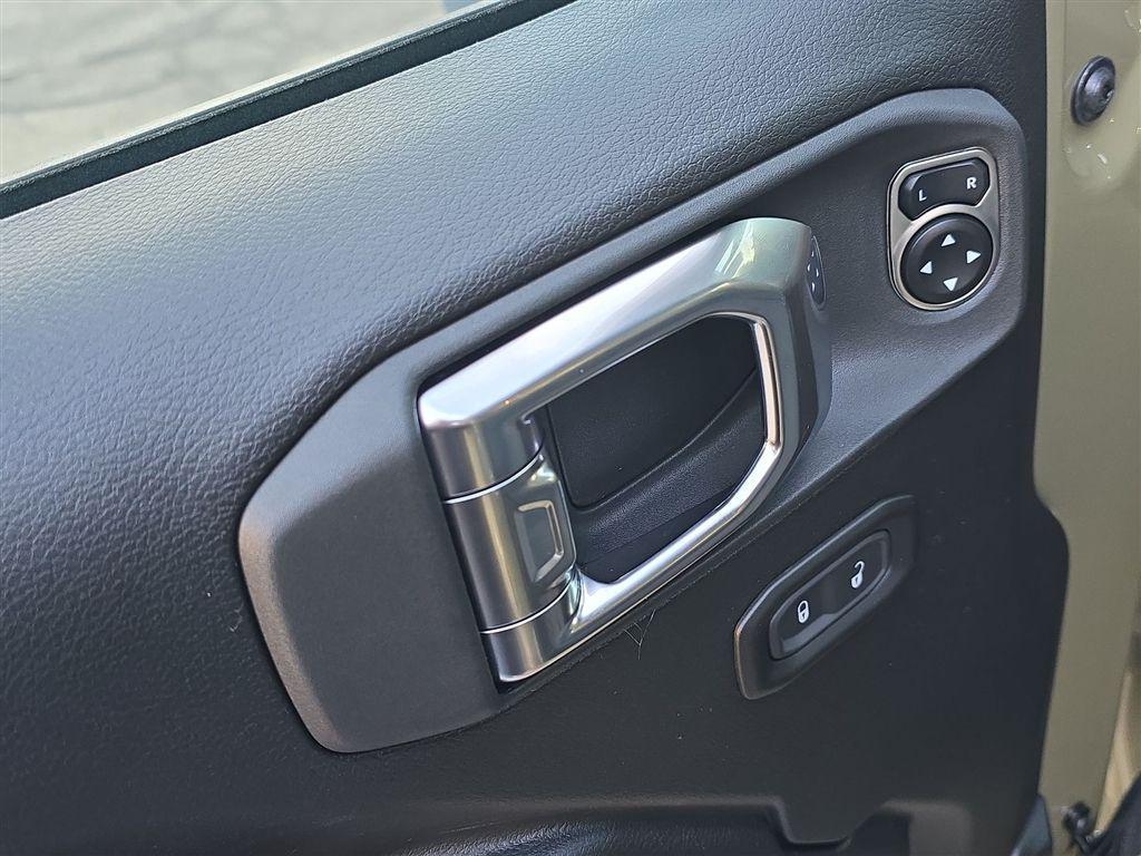 new 2026 Jeep Wrangler car, priced at $60,253