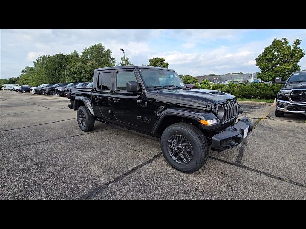 new 2025 Jeep Gladiator car, priced at $45,229