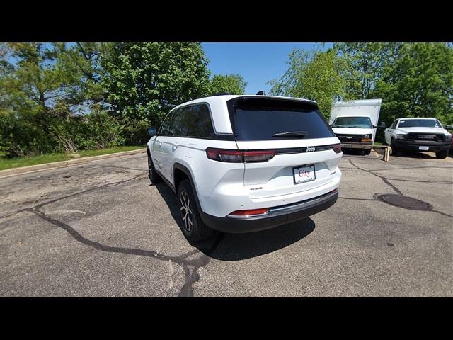 new 2024 Jeep Grand Cherokee car, priced at $43,703