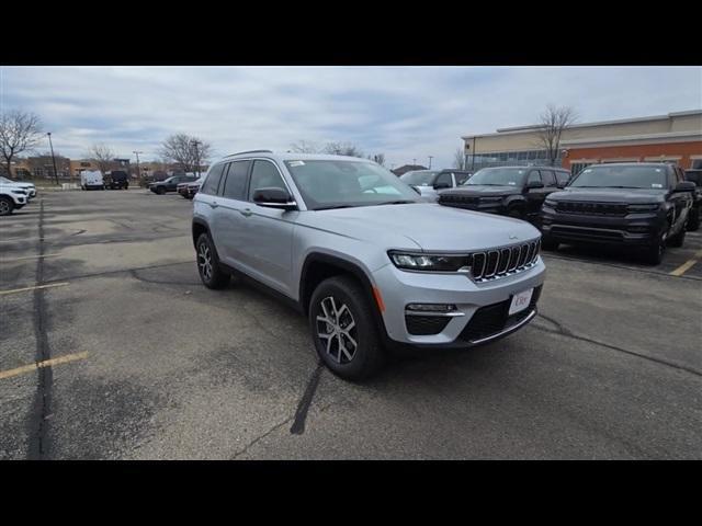 new 2025 Jeep Grand Cherokee car, priced at $47,334