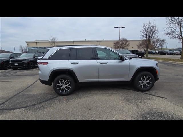 new 2025 Jeep Grand Cherokee car, priced at $47,334