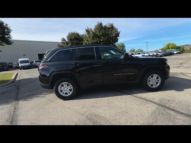 new 2025 Jeep Grand Cherokee car, priced at $38,405